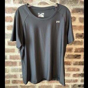 NWT Under Armour Fitted Heatgear Top - Size XL
